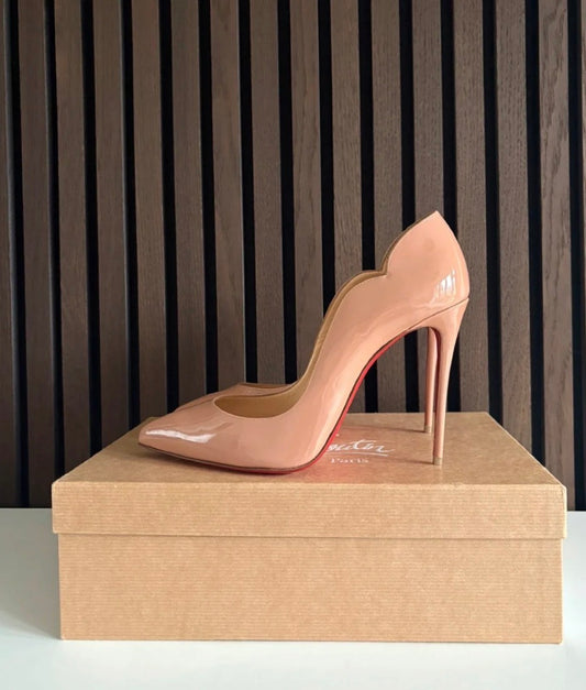 christian louboutin Hot Chick 100 mm Décolleté Vitello verniciato Nude
