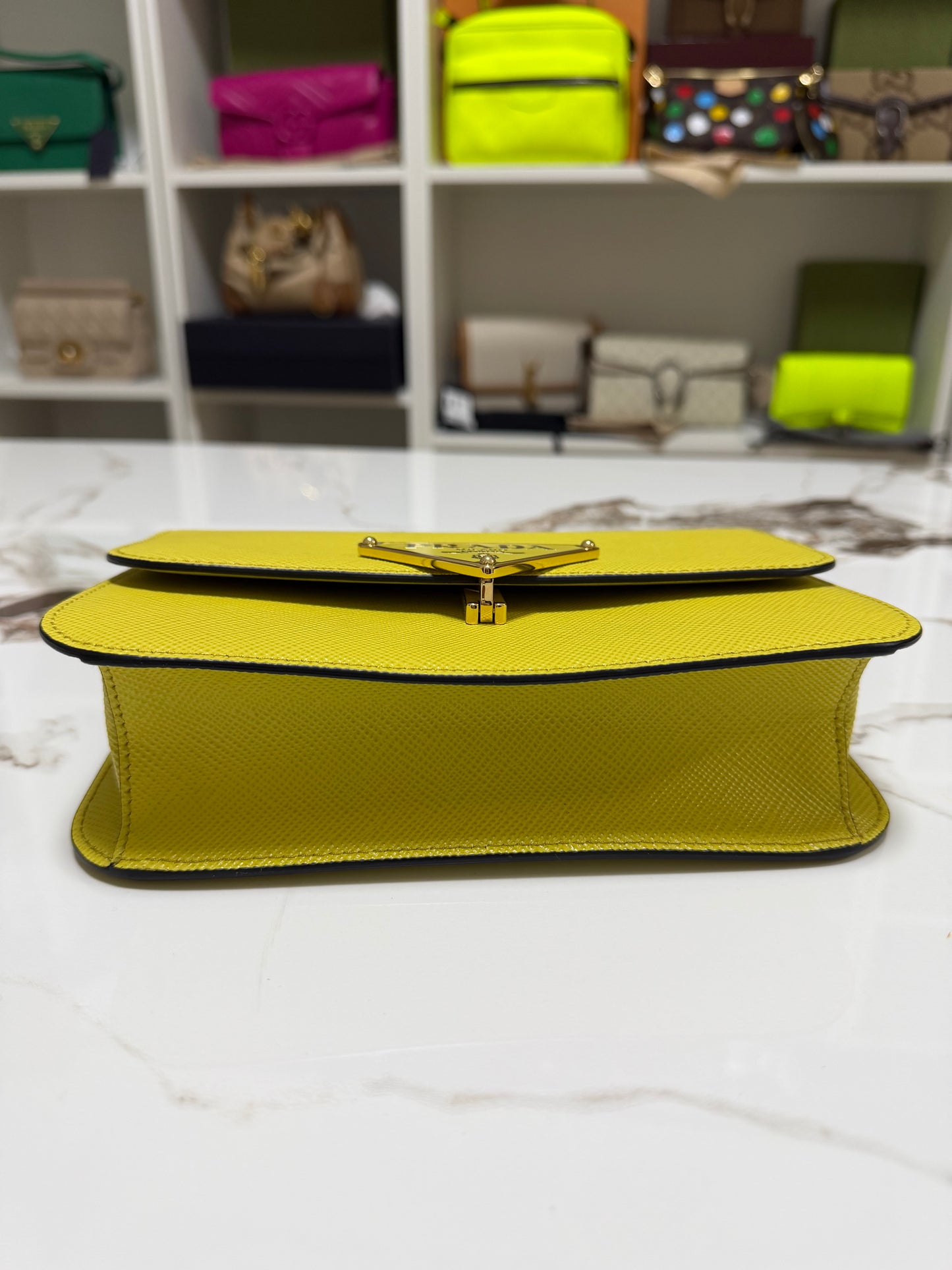 PRADA Borsa a spalla in Saffiano con pattina