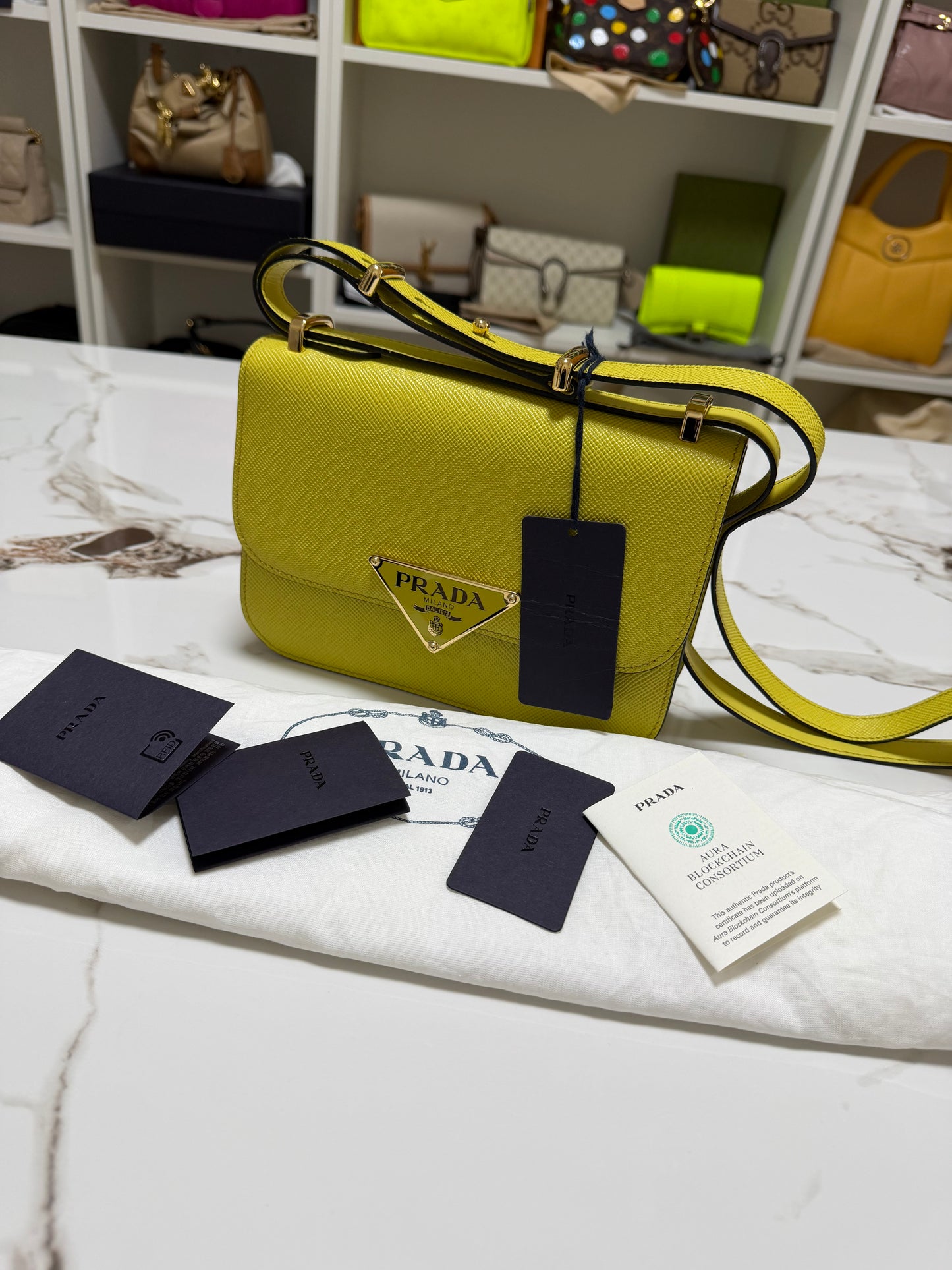 PRADA Borsa a spalla in Saffiano con pattina
