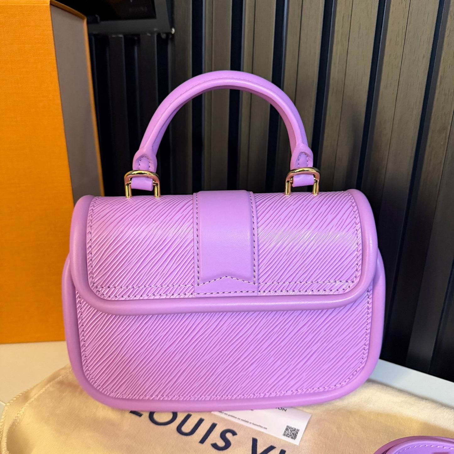 louis Vuitton borsa hide and seek epi v.noto glicine lilla M22725