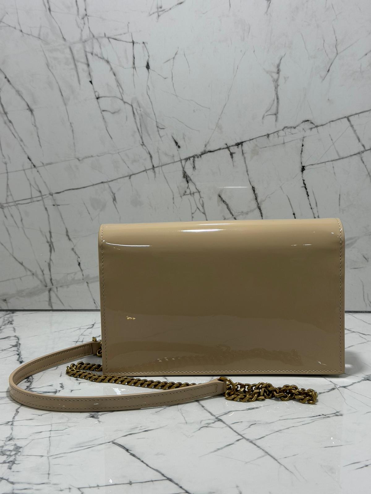 saint Laurent borsa donna Kate tassel  patent leather wallet-on-chain beige
