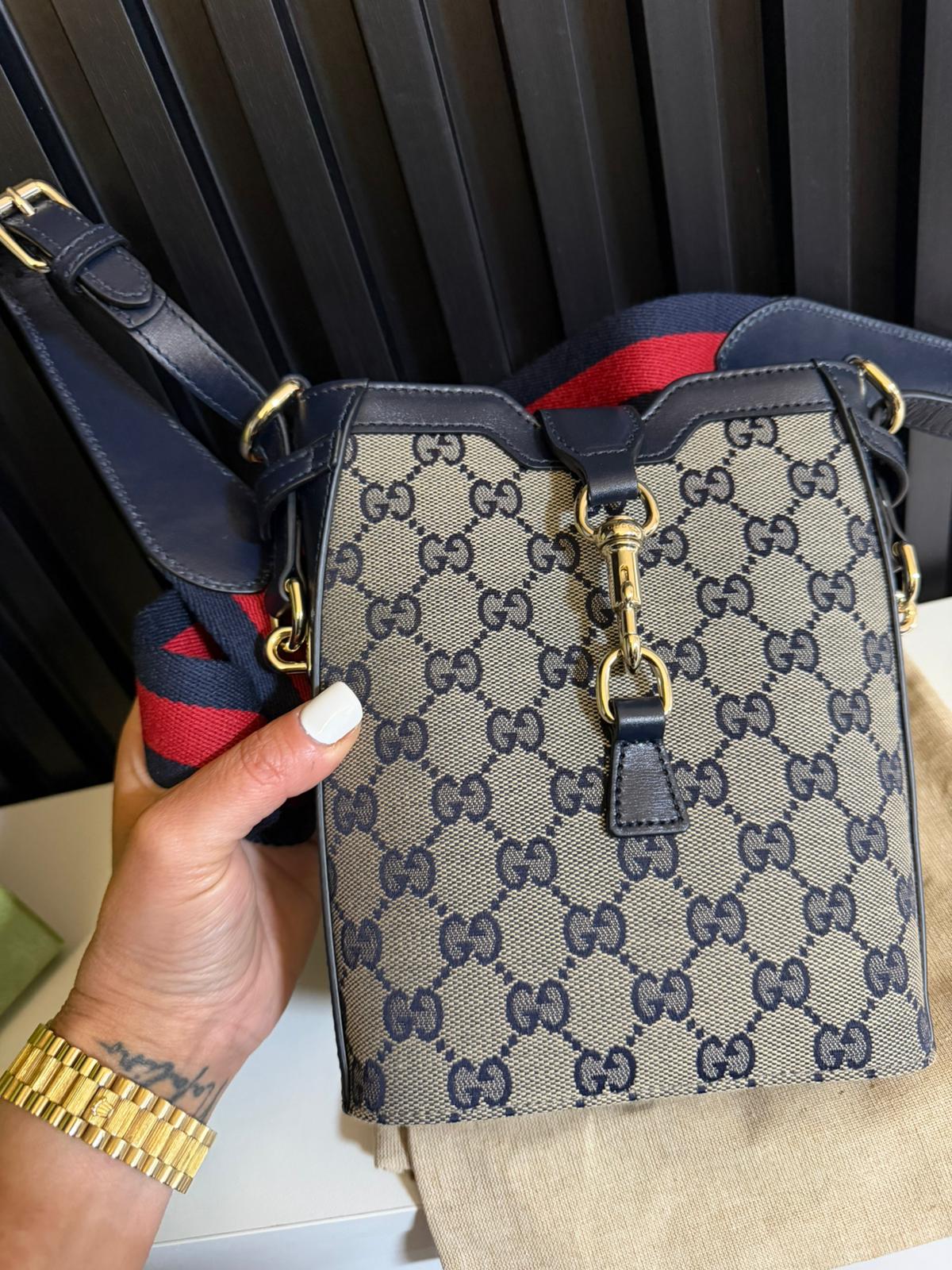Gucci  Bucket in Blue, GG Supreme Canvas
