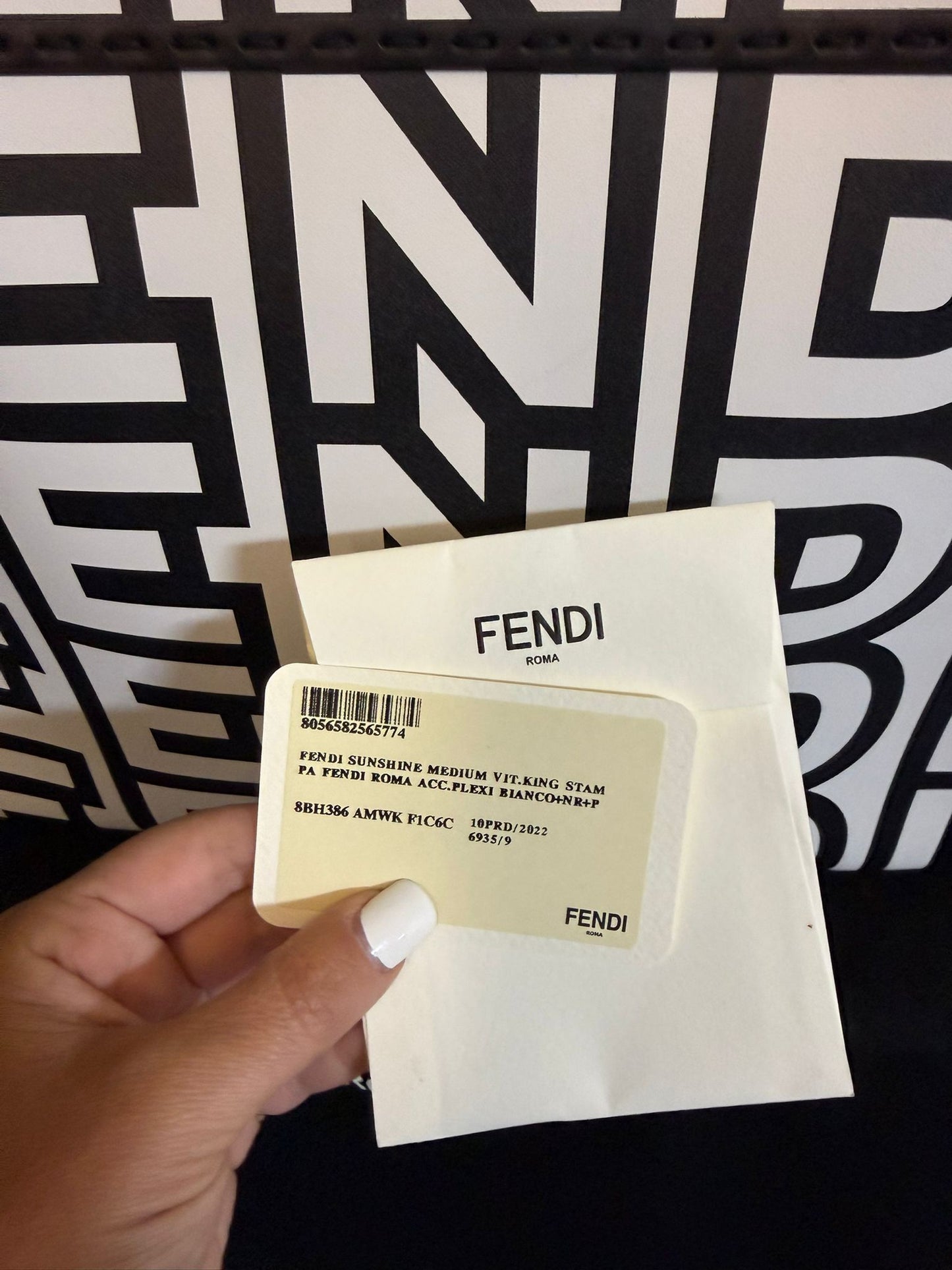 FENDI X MARC JACOBS BORSA SHOPPING TOTE SUNSHINE MEDIUM  IN PELLE BIANCO NERO