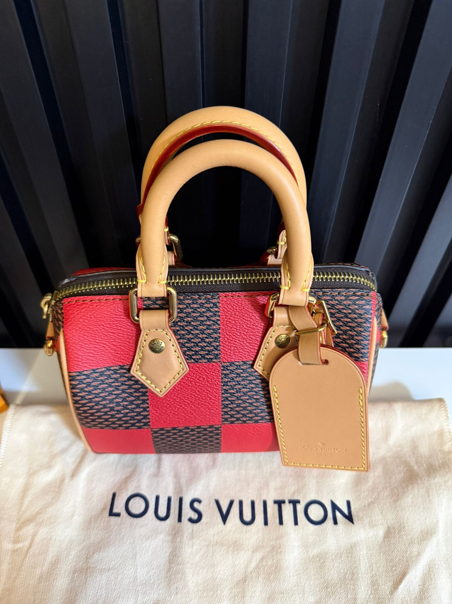 LOUIS VUITTON SPEEDY BANDOULIERE 18 DAMIER POP RED N40611
