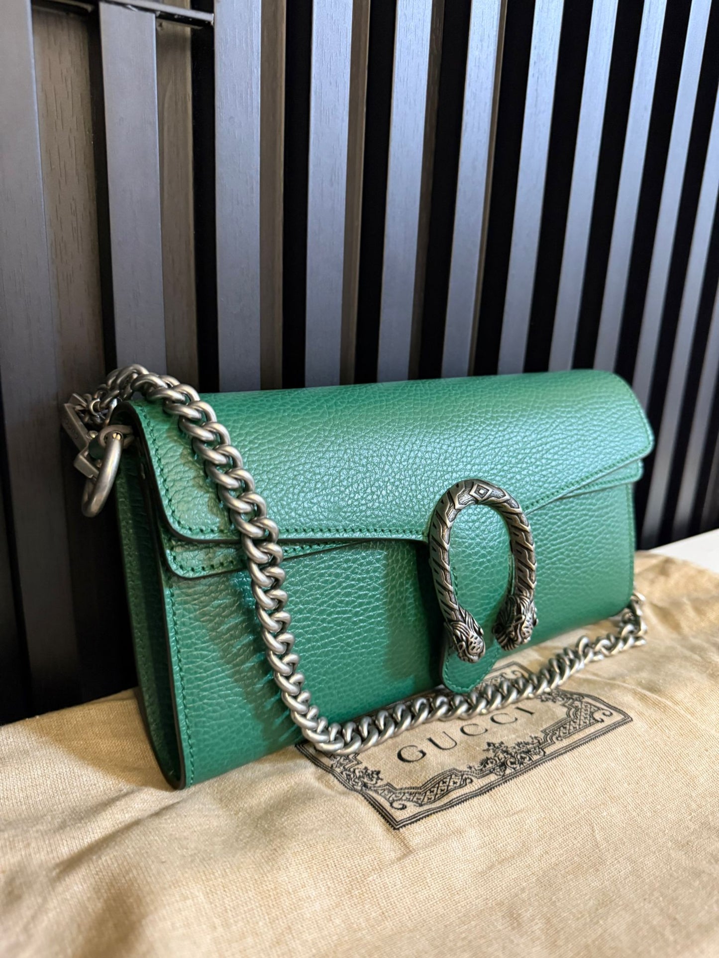 GUCCI BORSA A SPALLA DIONYSUS IN PELLE VERDE E DOPPIA TRACOLLA