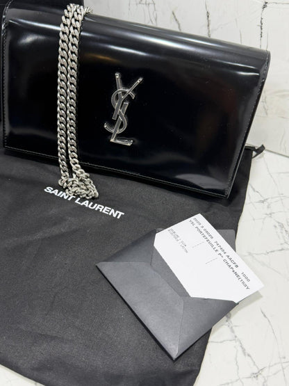 Saint Laurent (YSL) borsa donna  Cassandre Leather Wallet on a Chain Black