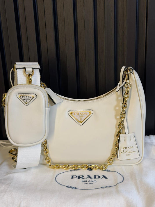 prada Borsa a spalla Re-Edition 2005  bianca