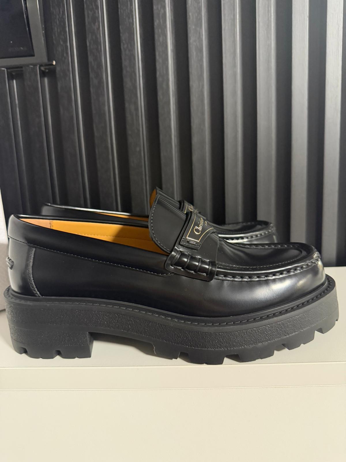 dior Mocassino con plateau Dior Boy Pelle di vitello spazzolata nera