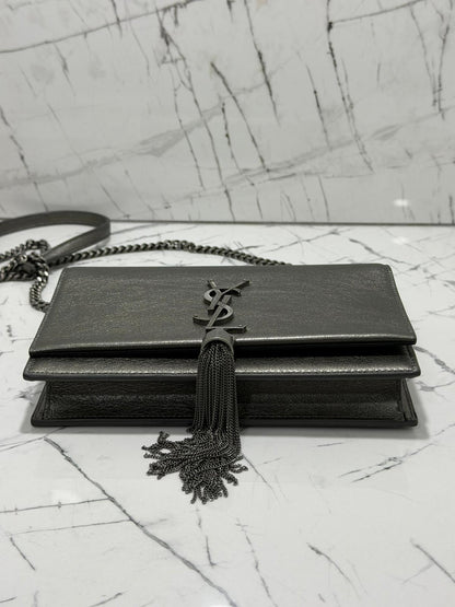 saint laurent Kate tassel chain wallet grigio