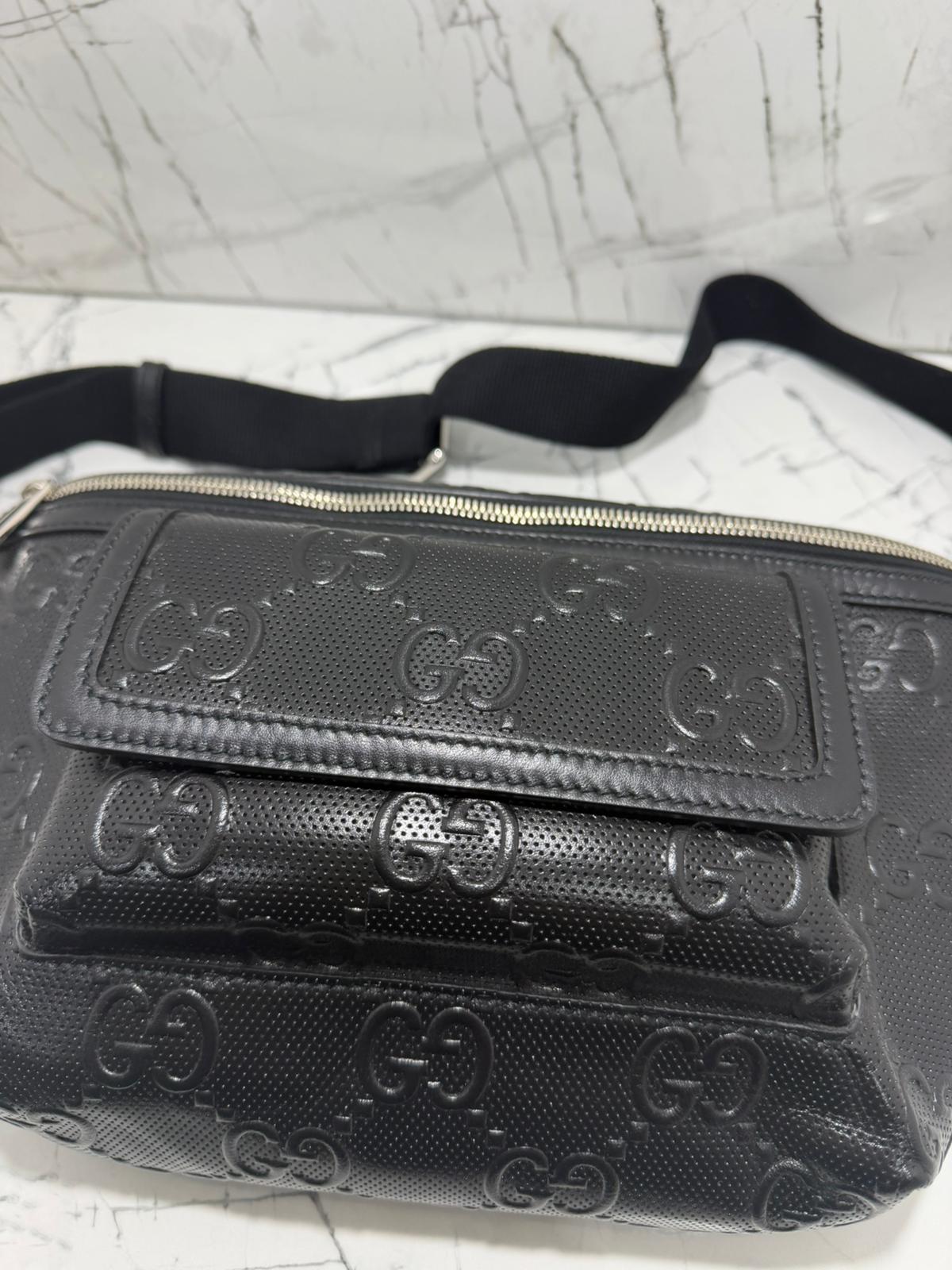 gucci marsupio uomo nero in pelle stampa guccissima