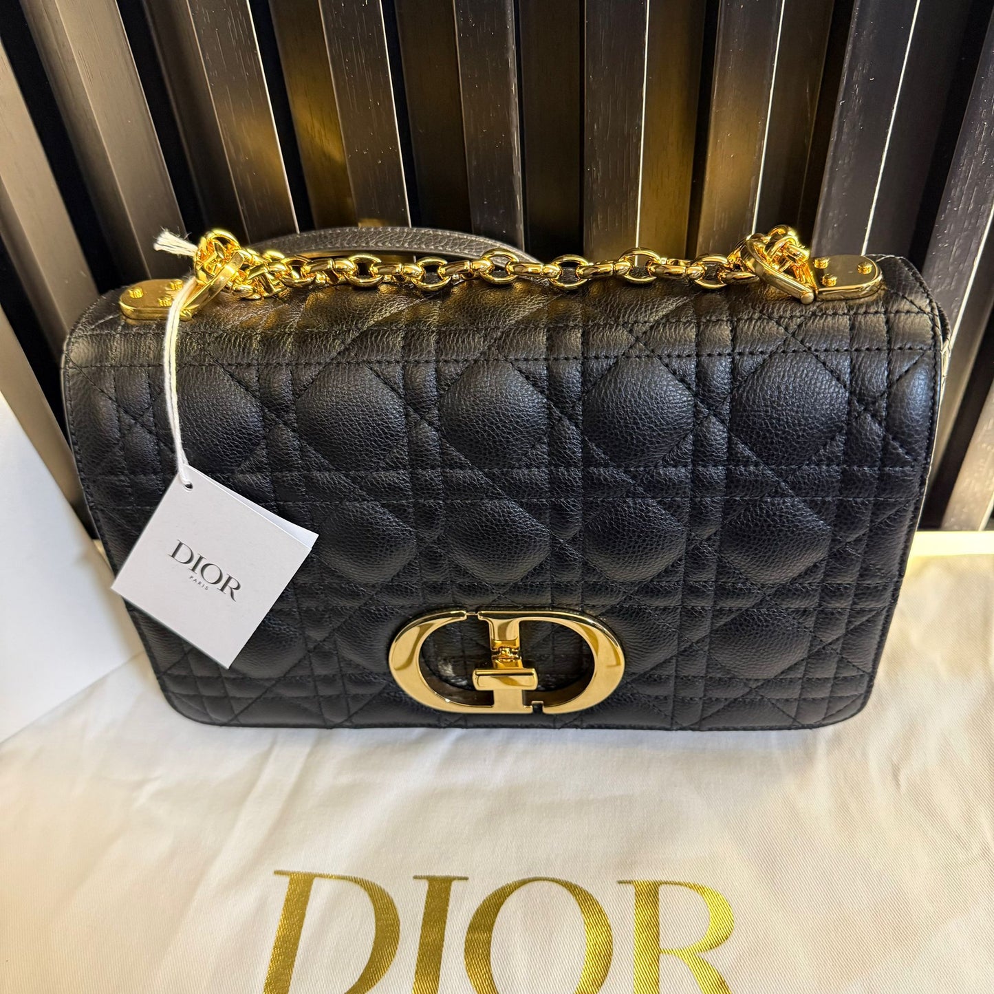 dior caro borsa media Pelle di vitello morbida Cannage nera