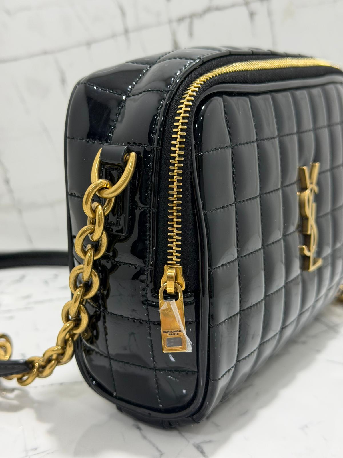 saint Laurent borsa donna Women’s Cassandre YSL Camera Bag in Quilted Patent Leather