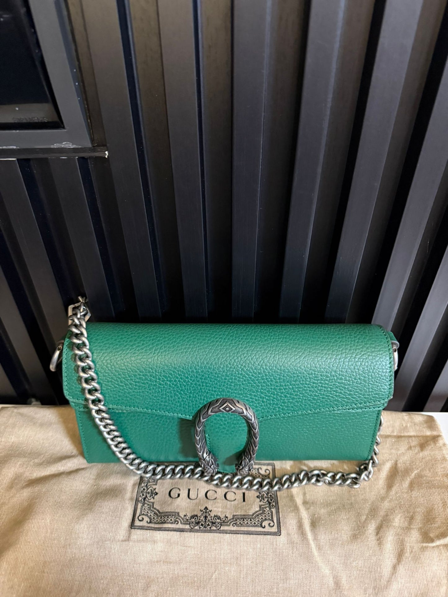 GUCCI BORSA A SPALLA DIONYSUS IN PELLE VERDE E DOPPIA TRACOLLA