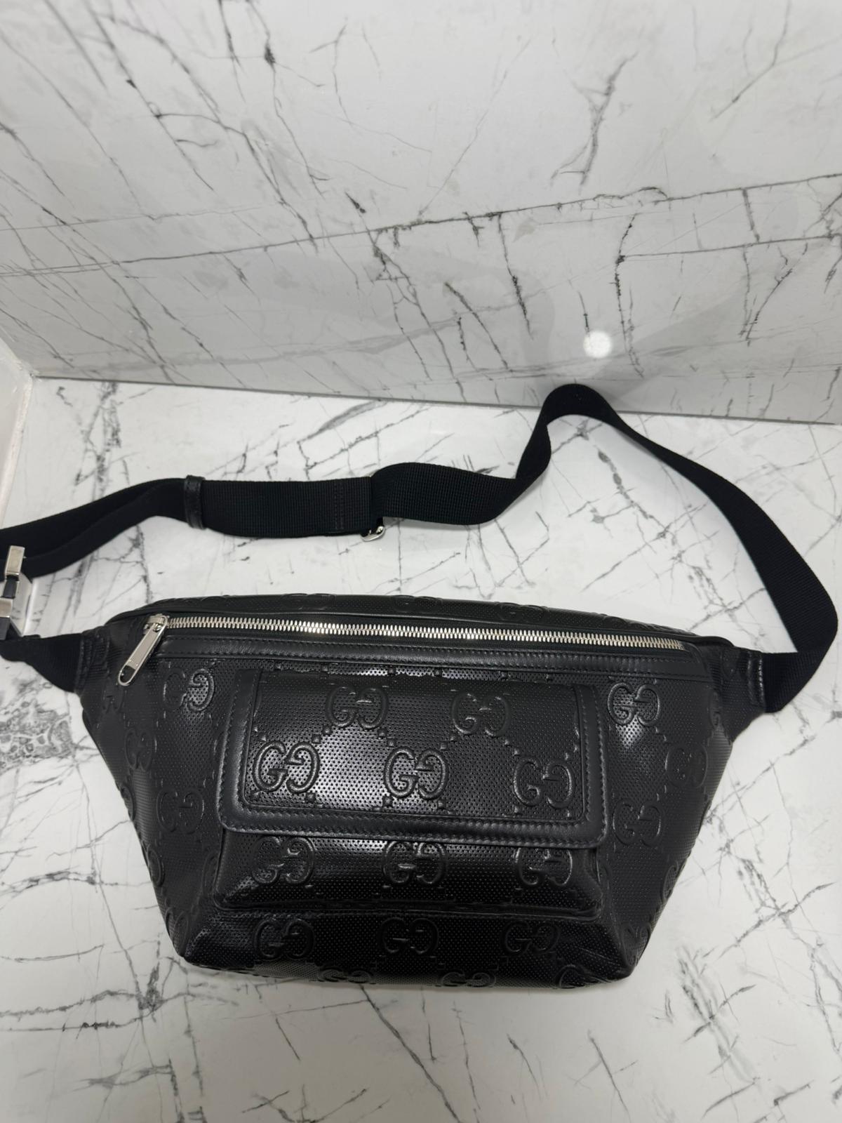 gucci marsupio uomo nero in pelle stampa guccissima