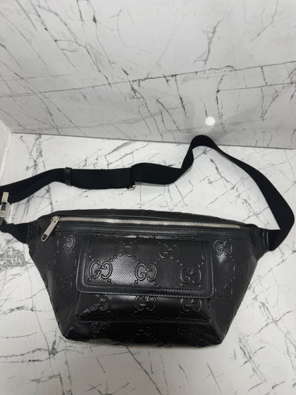 gucci marsupio uomo nero in pelle stampa guccissima