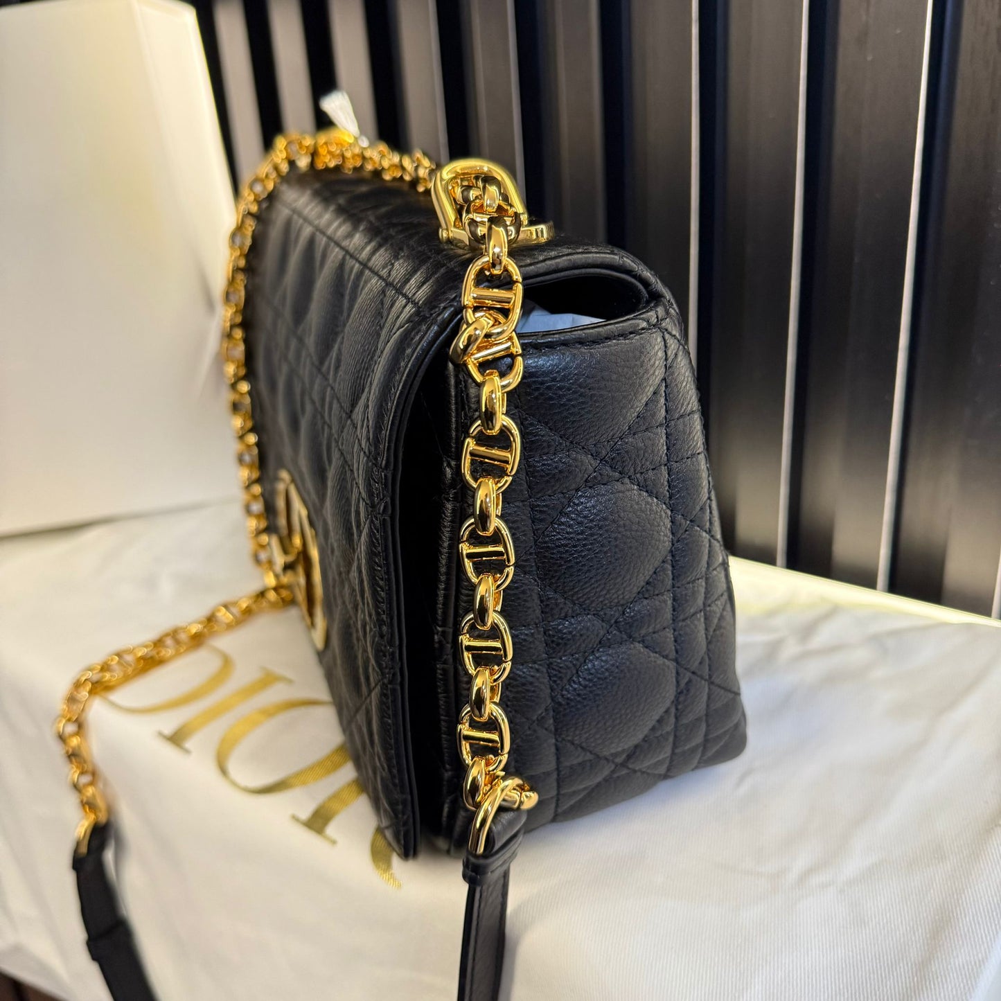 dior caro borsa media Pelle di vitello morbida Cannage nera