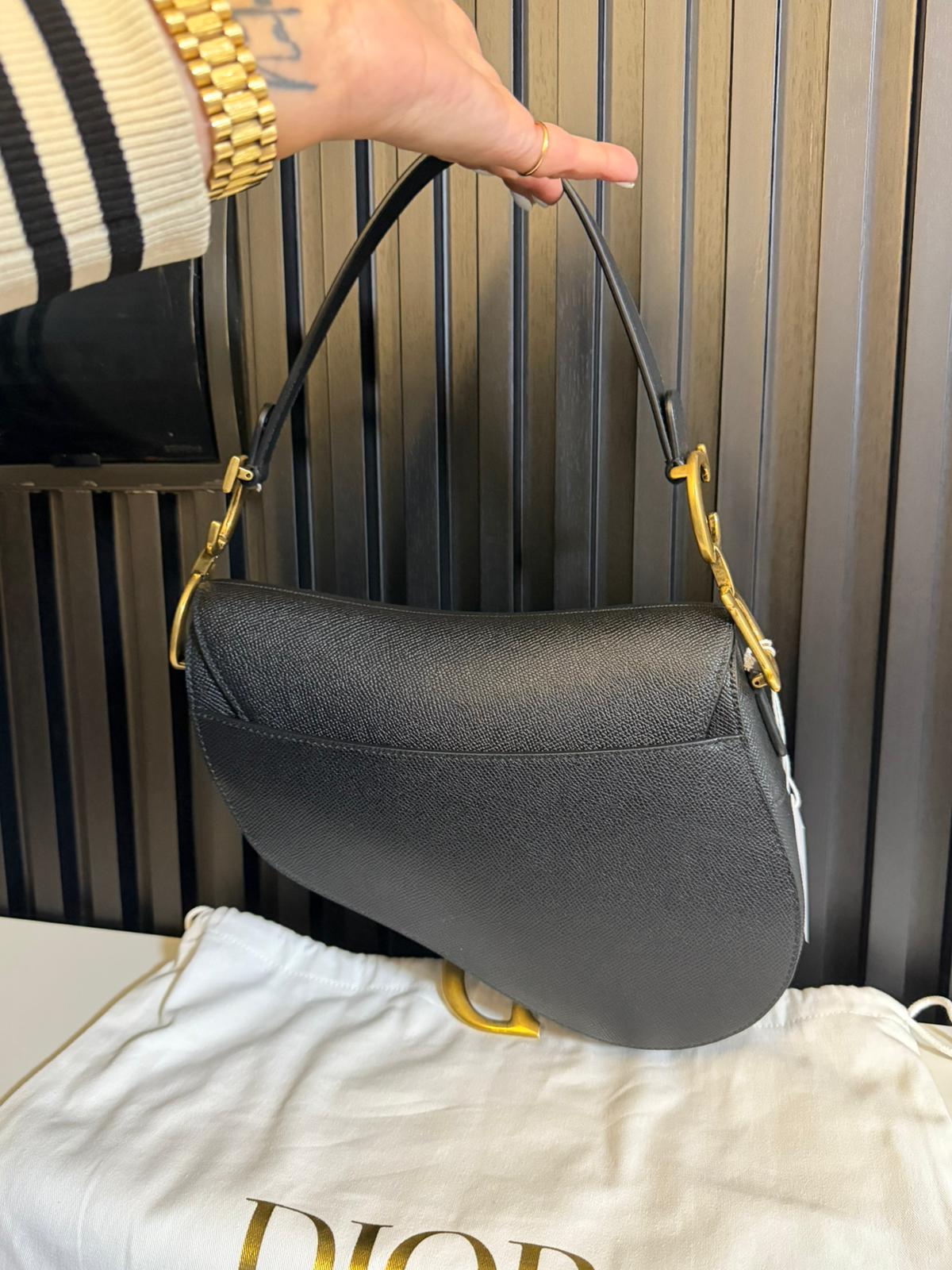 Dior borsa a tracolla saddle in pelle granulata nera