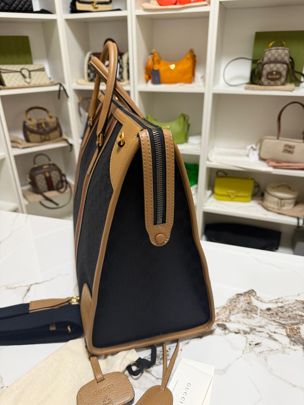 gucci borsa da viaggio borsone con tracolla a spalla