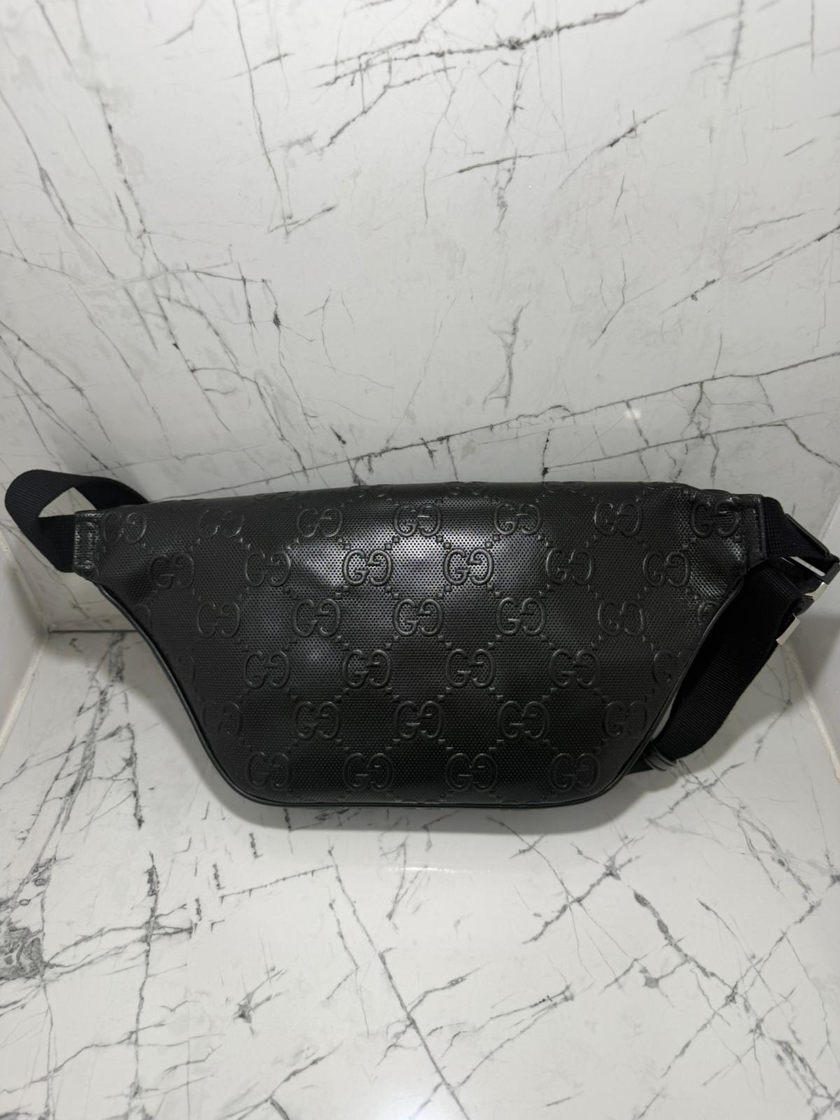 gucci marsupio uomo nero in pelle stampa guccissima