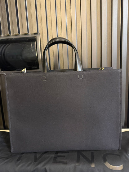 GIVENCHY PARIS BORSA SHOPPING TOTE NERO MEDIUM BB50N2B1F1 001