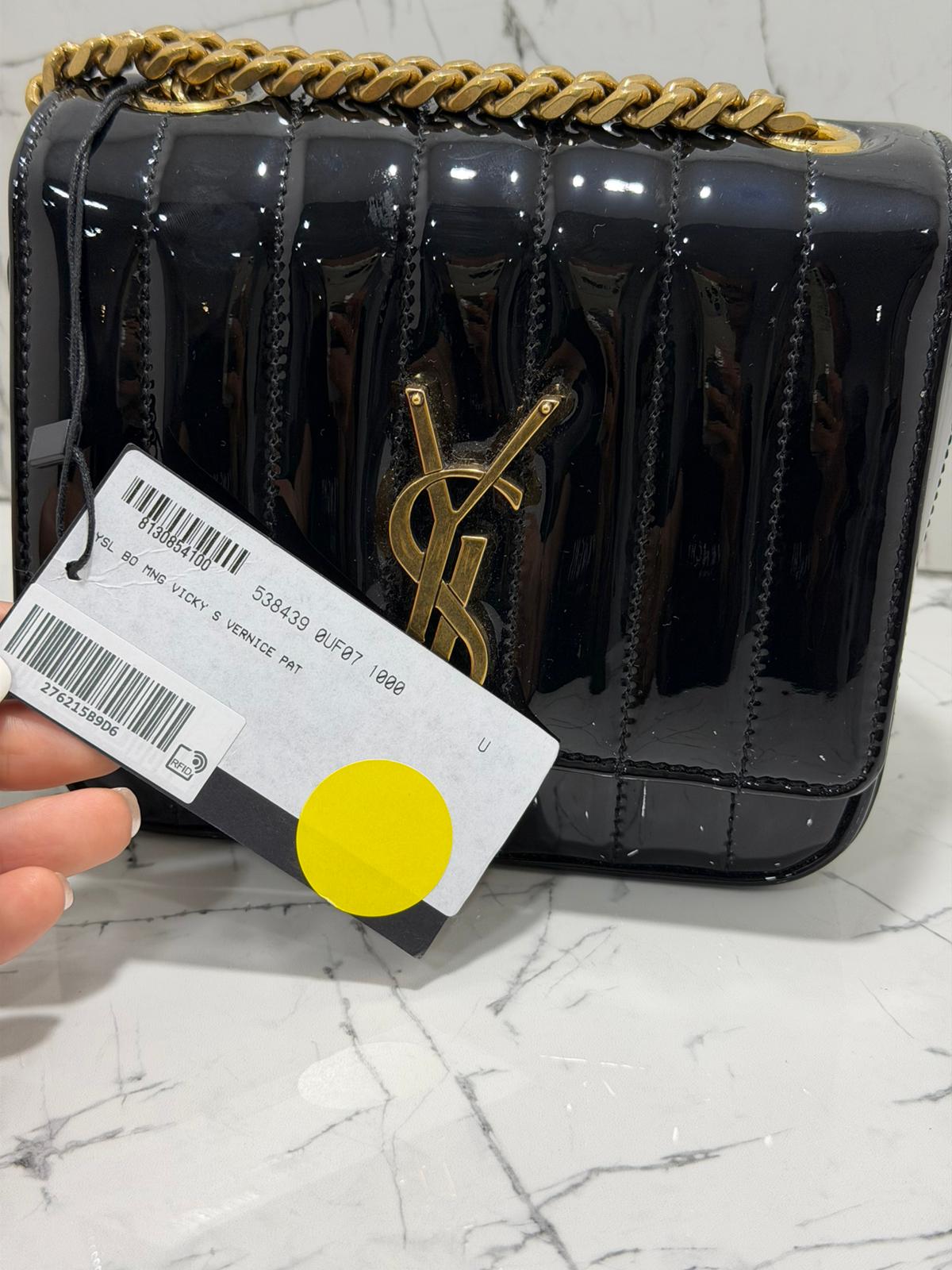 saint laurent borsa donna Patent Calfskin Matelasse Monogram Small Vicky Chain Bag Black