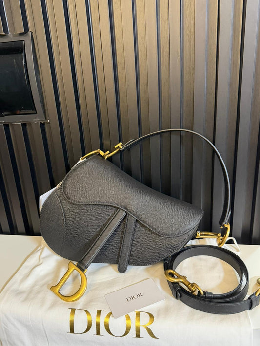 Dior borsa a tracolla saddle in pelle granulata nera