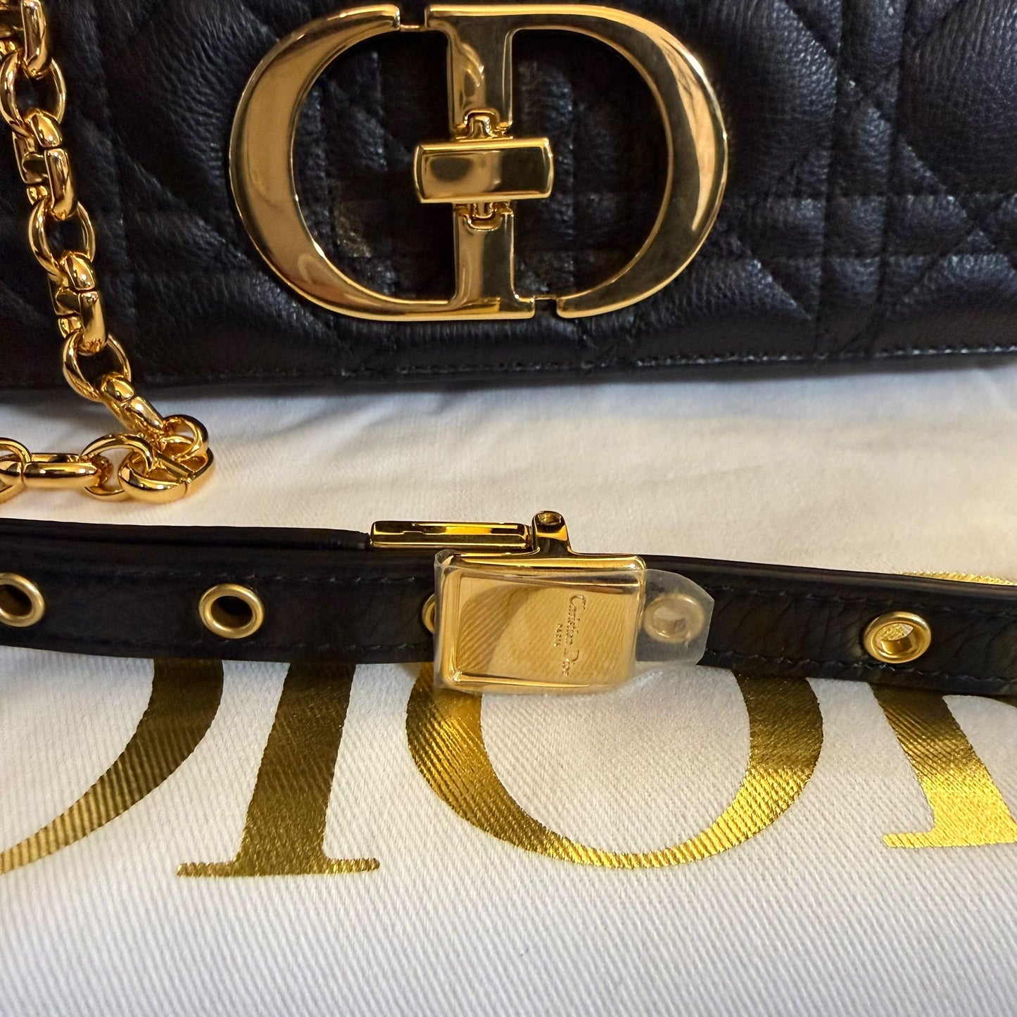 dior caro borsa media Pelle di vitello morbida Cannage nera