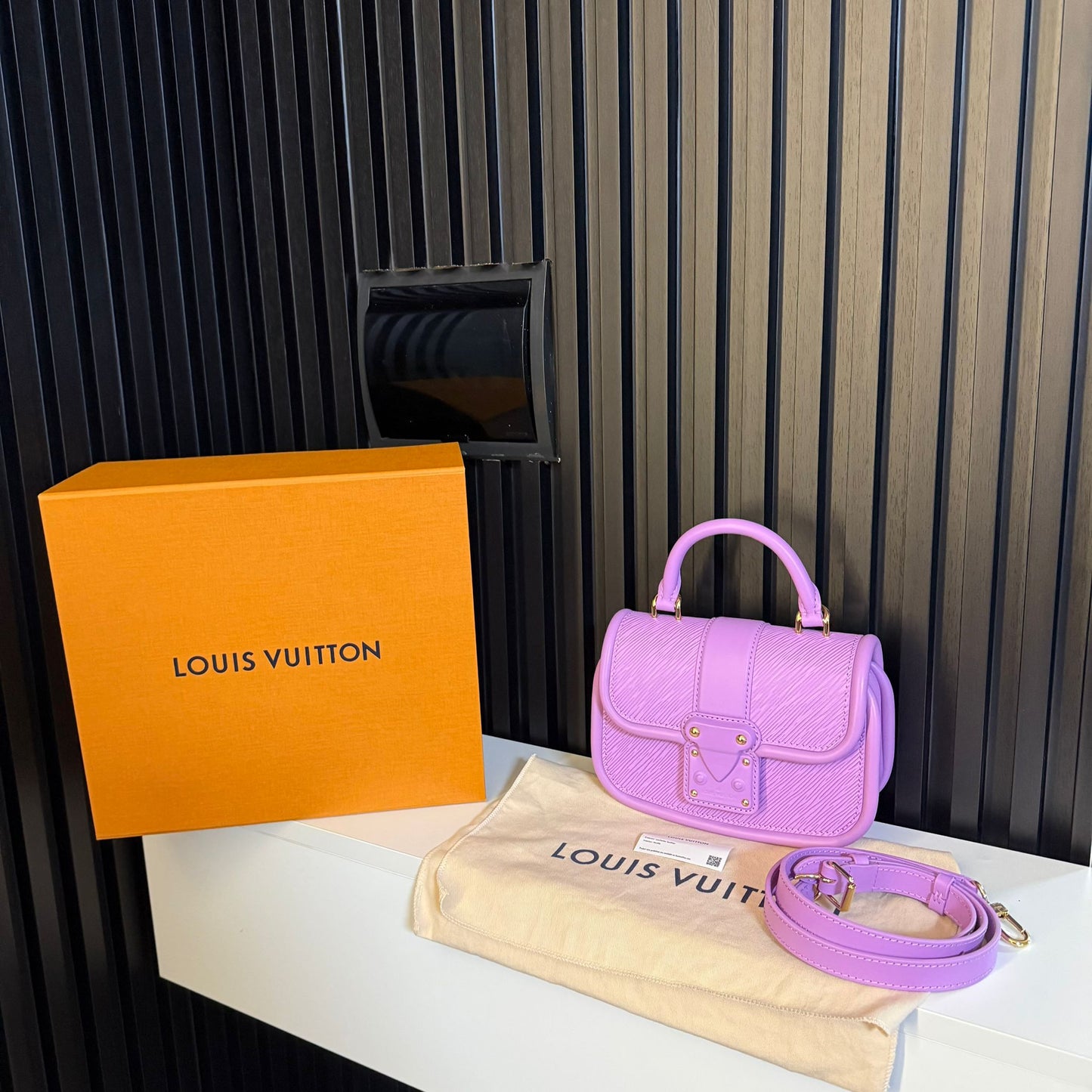 louis Vuitton borsa hide and seek epi v.noto glicine lilla M22725