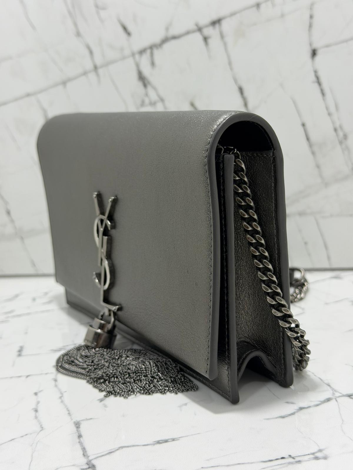 saint laurent Kate tassel chain wallet grigio
