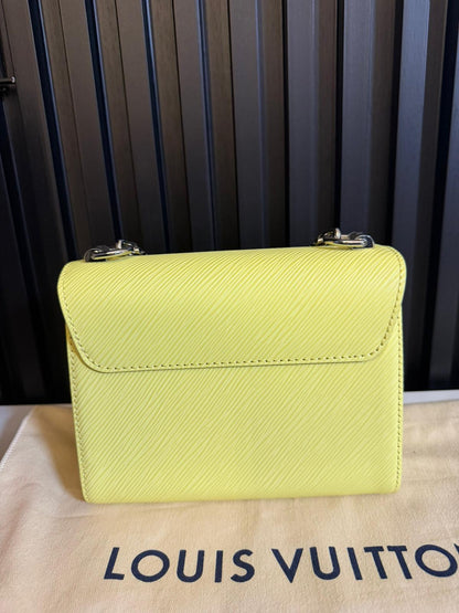louis vuitton borsa twist pm in epica colore giallo M24632