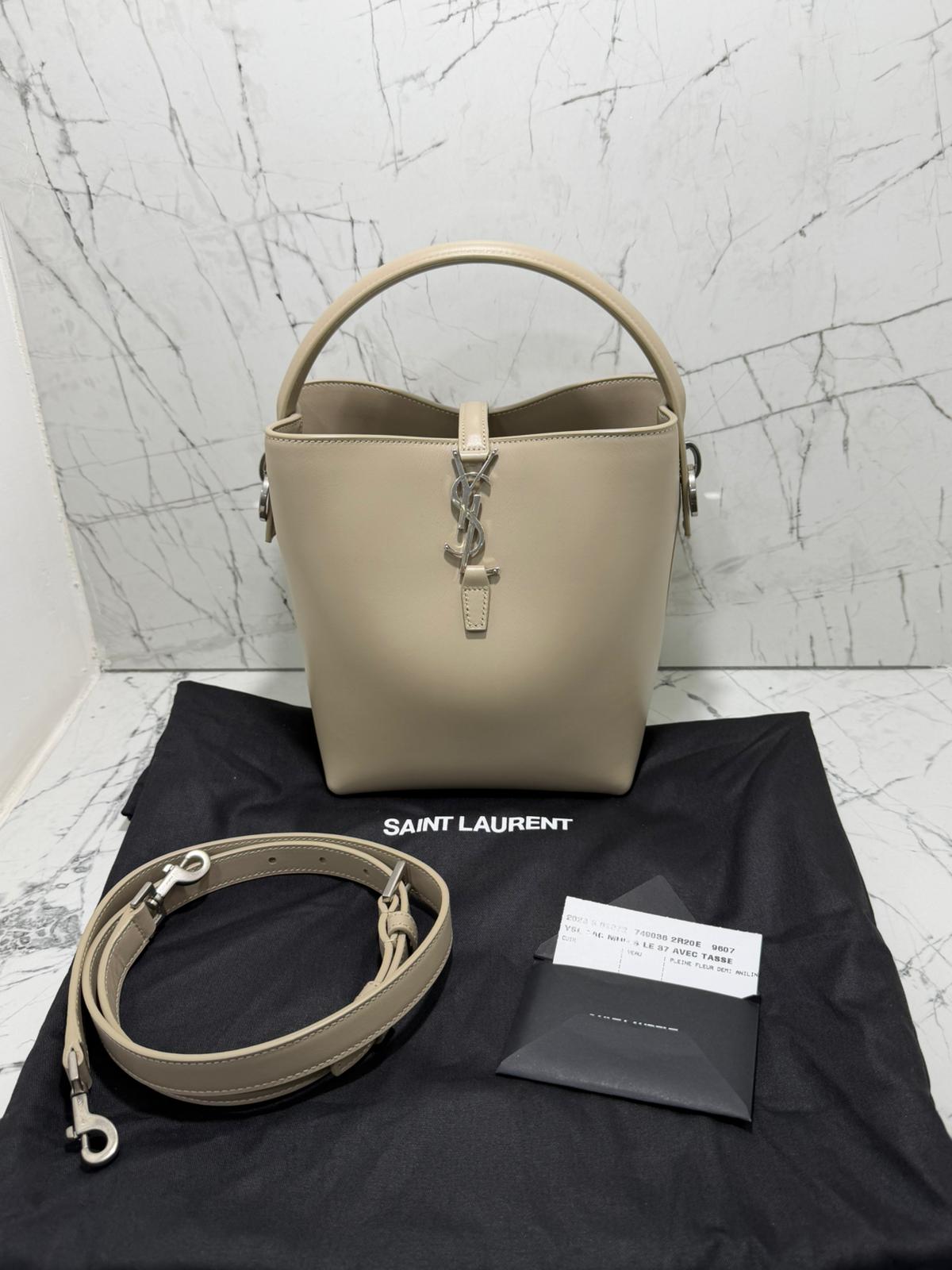 saint laurent Borsa LE 37 in pelle lucida beige