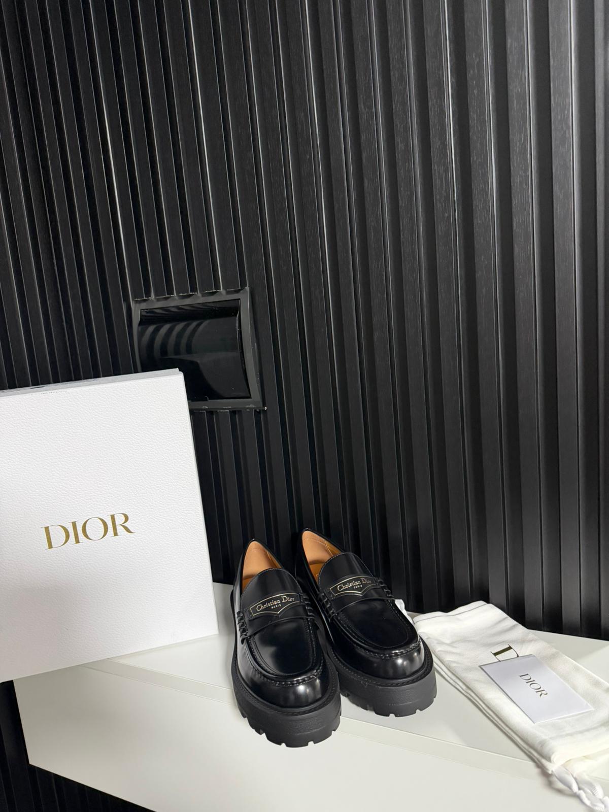 dior Mocassino con plateau Dior Boy Pelle di vitello spazzolata nera
