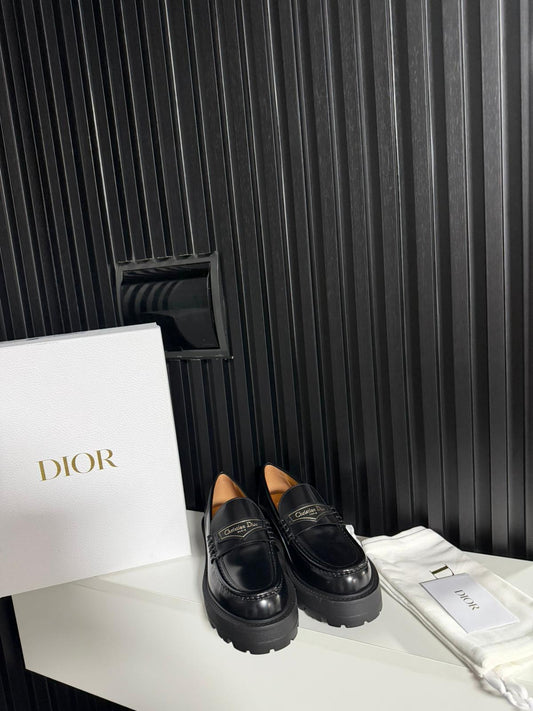 dior Mocassino con plateau Dior Boy Pelle di vitello spazzolata nera