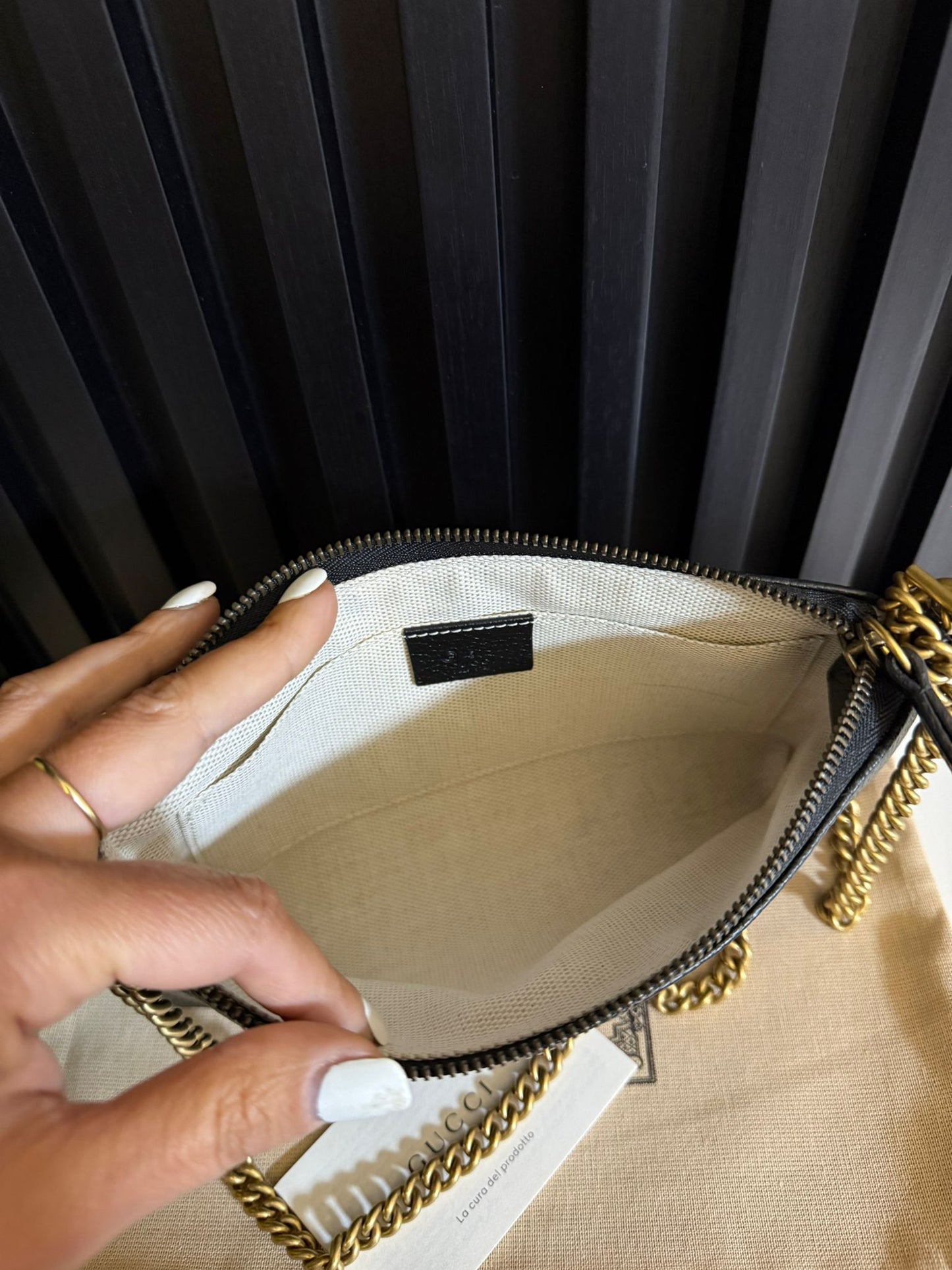 gucci marmont woc shoulder bag in pelle nero