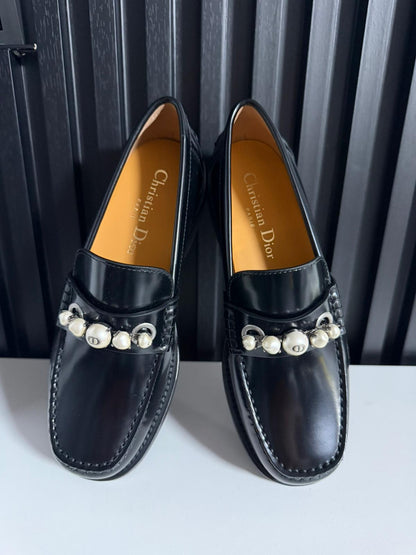 dior mocassini donna in pelle di vitello nero con perle
