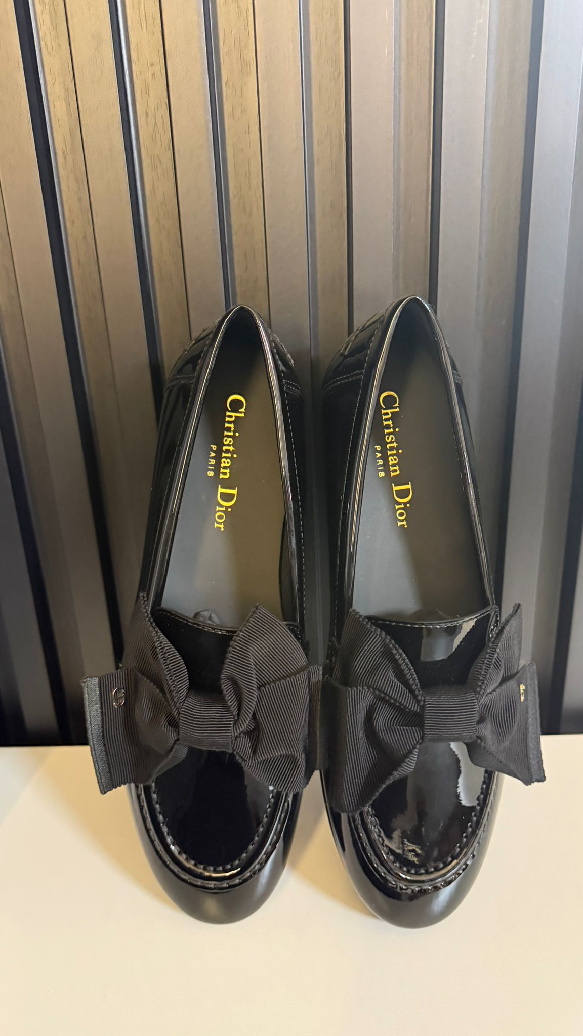 dior Mocassino Diorissimo Pelle di vitello verniciata e gros-grain neri con fiocco e logo
