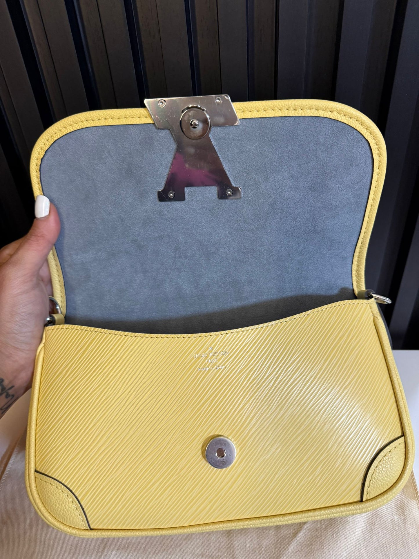 LOUIS VUITTON BORSA DONNA BUCI NM EPI V.NOTO GIALLO M22960
