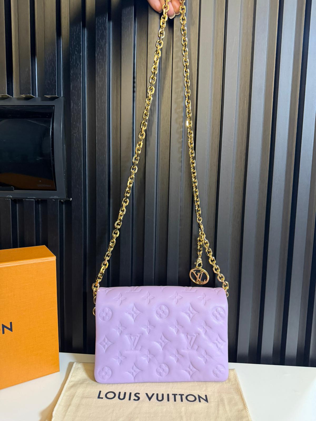 louis vuitton borsa pochette coussin lilla glicine M82067