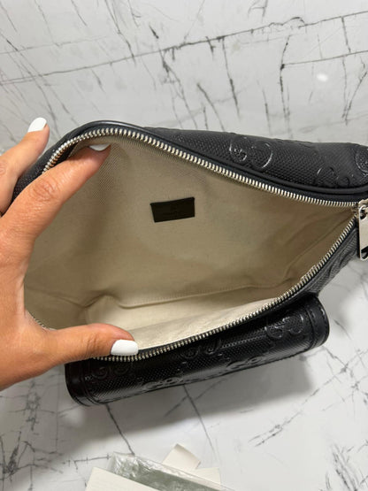 gucci marsupio uomo nero in pelle stampa guccissima