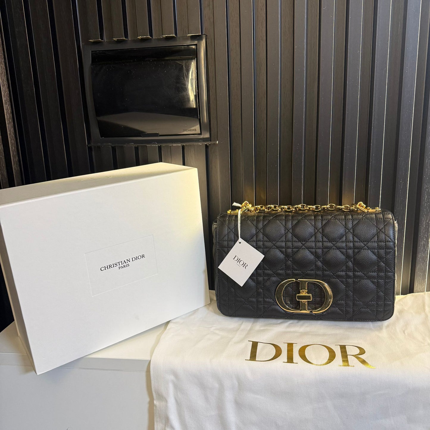 dior caro borsa media Pelle di vitello morbida Cannage nera