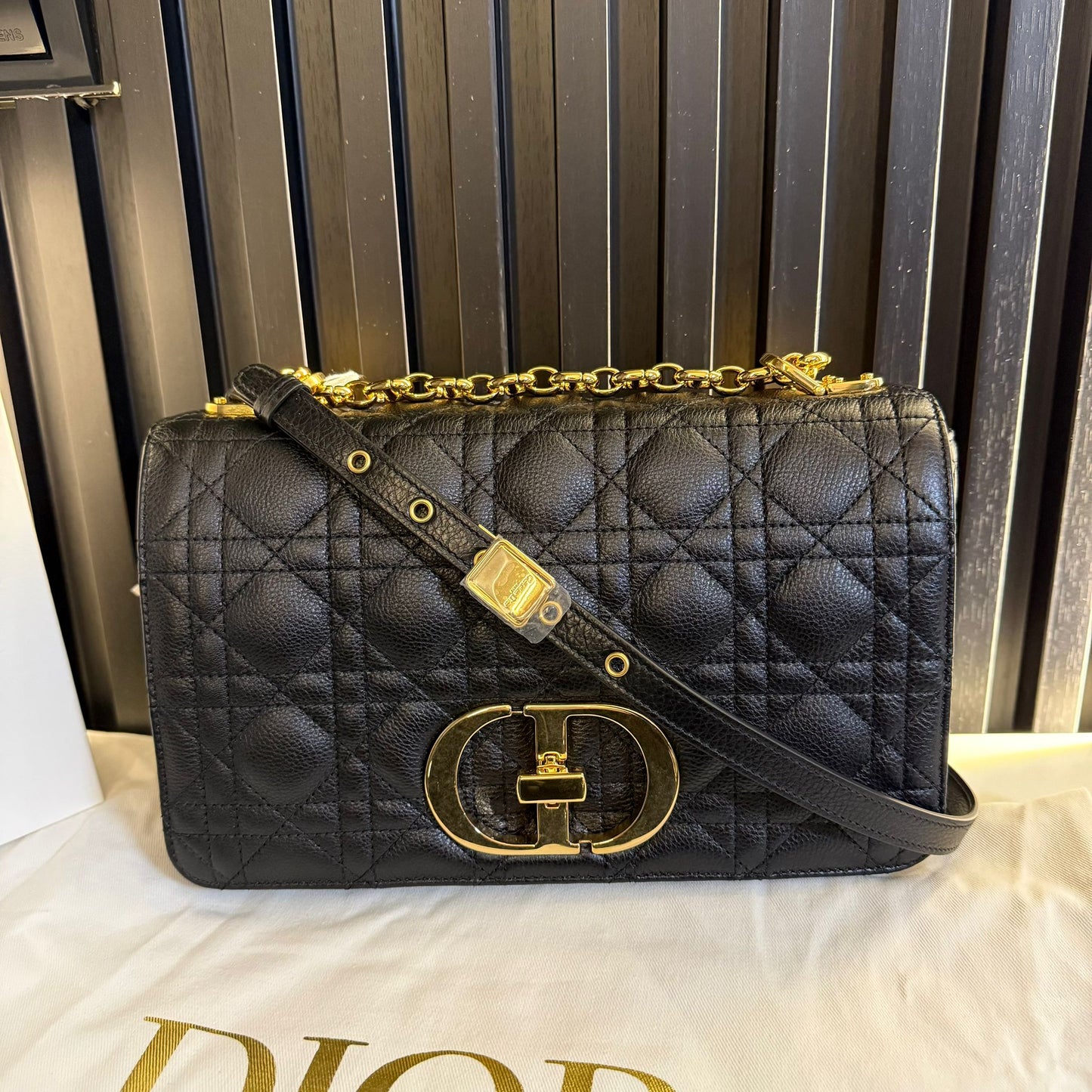 dior caro borsa media Pelle di vitello morbida Cannage nera