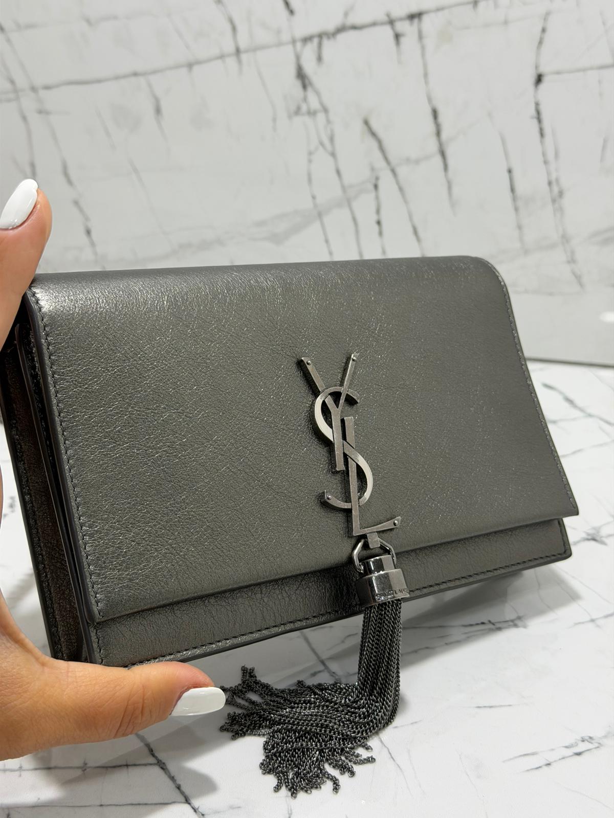 saint laurent Kate tassel chain wallet grigio