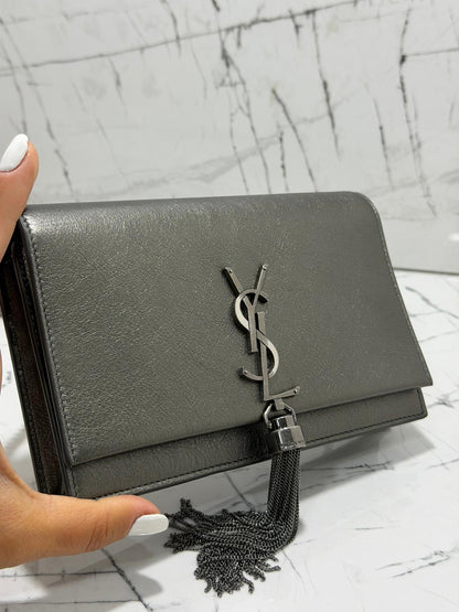 saint laurent Kate tassel chain wallet grigio