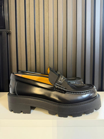 dior Mocassino con plateau Dior Boy Pelle di vitello spazzolata nera