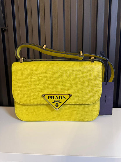 PRADA Borsa a spalla in Saffiano con pattina