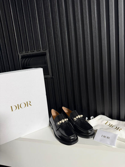 dior mocassini donna in pelle di vitello nero con perle