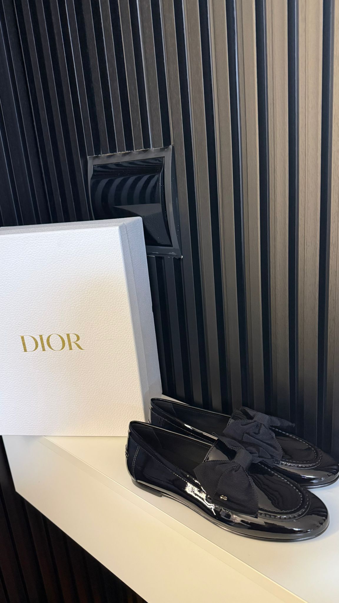 dior Mocassino Diorissimo Pelle di vitello verniciata e gros-grain neri con fiocco e logo