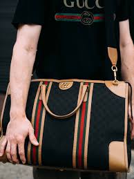 gucci borsa da viaggio borsone con tracolla a spalla