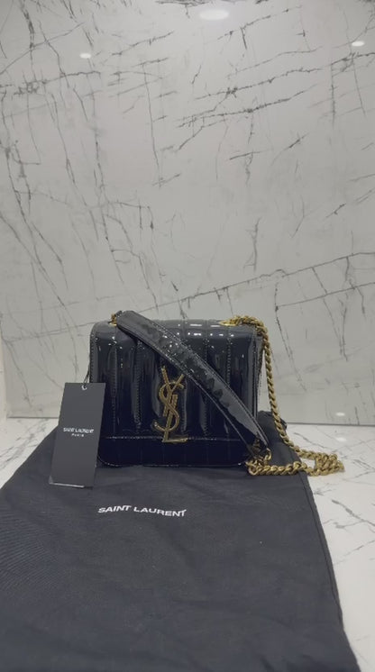 saint laurent borsa donna Patent Calfskin Matelasse Monogram Small Vicky Chain Bag Black